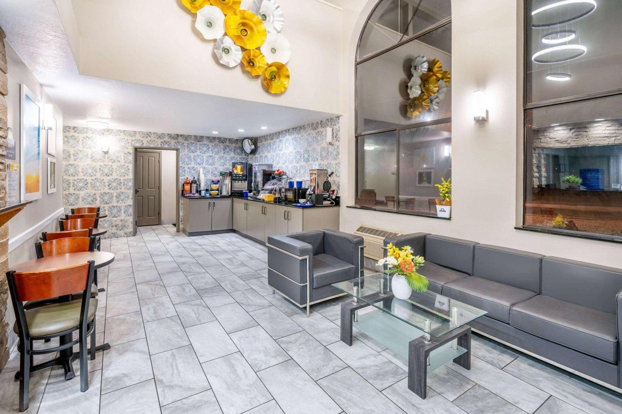 Days Inn By Wyndham Los Lunas Luaran gambar